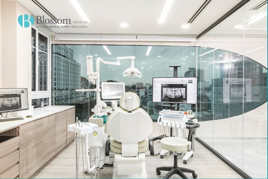 Trang thiết bị tại Blossom hiện đại nhất hiện nay, hỗ trợ tối đa cho quá trình cấy ghép Implant.