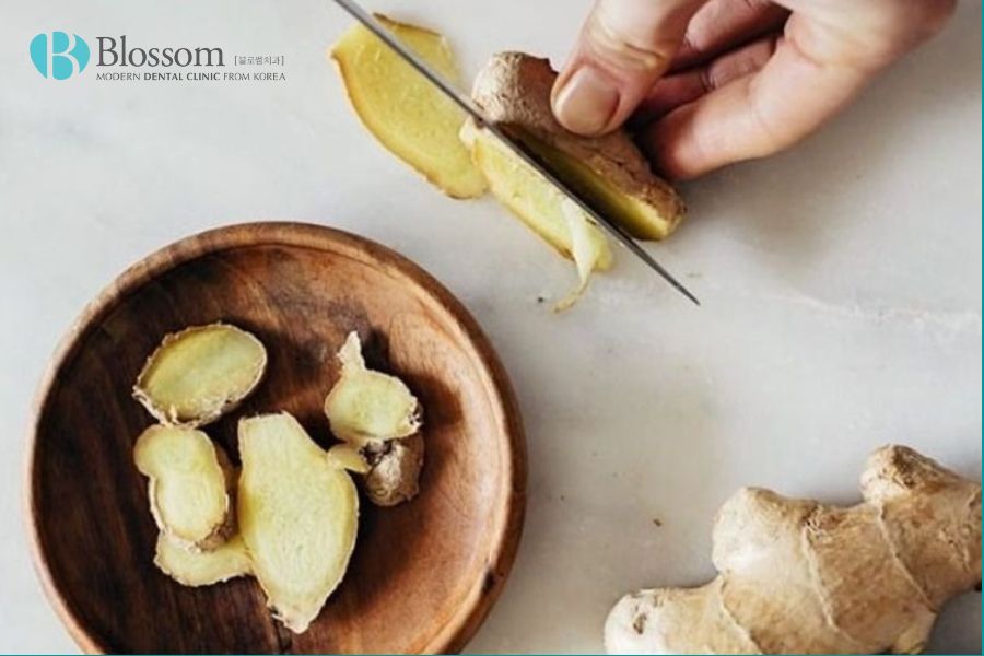 Nguyên nhân gây hôi miệng. Cách trị hôi miệng hiệu quả tại nhà 3 cach tri hoi mieng tai nha 2