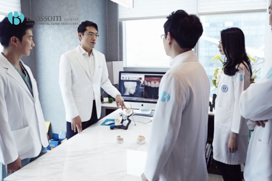 Dán sứ thẩm mỹ là gì? Những thông tin cần biết 6 dan su tham my 5
