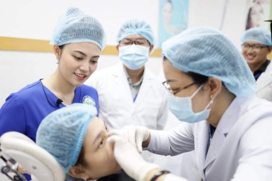 Top 11 địa chỉ làm răng Implant uy tín, bác sĩ tay nghề cao 9 dia chi lam rang implant uy tin 8