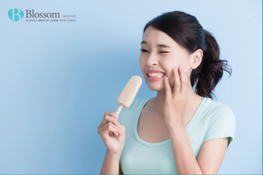 Ê buốt răng là gì? Cách xử lý tình trạng ê buốt chân răng 13 e buot rang la gi 12