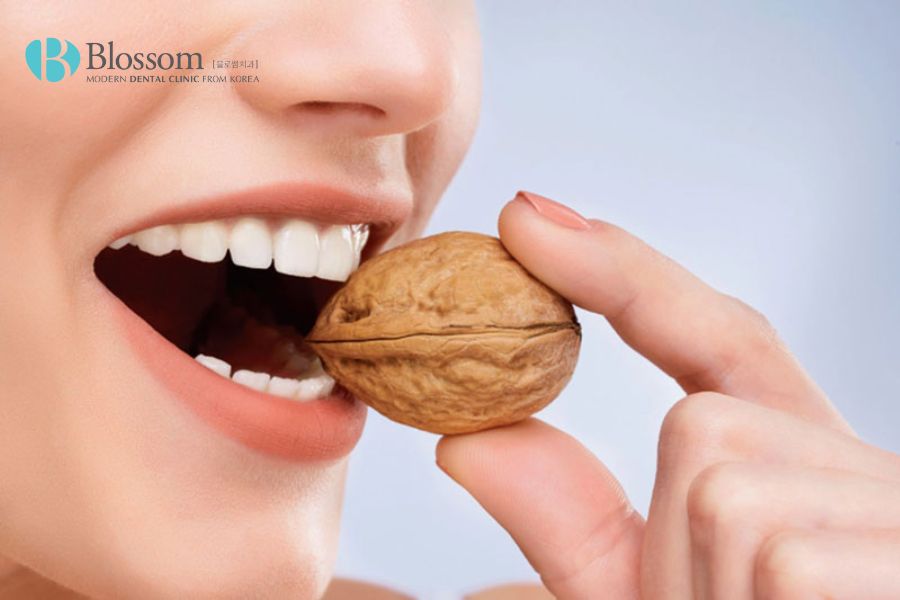 Hàm răng giả tháo lắp là gì? Ưu, nhược điểm và lưu ý sử dụng 7 ham rang gia thao lap la gi 6
