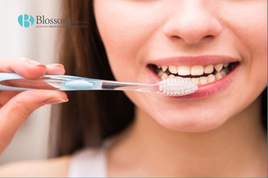 Vì sao răng bị ố vàng? Nguyên nhân và cách khắc phục như thế nào? 3 rang o vang 5